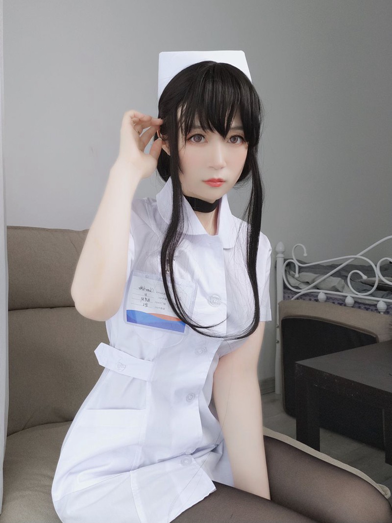 网红「白银81」cosplay美女写真+随包视频合集 网络红人 第2张