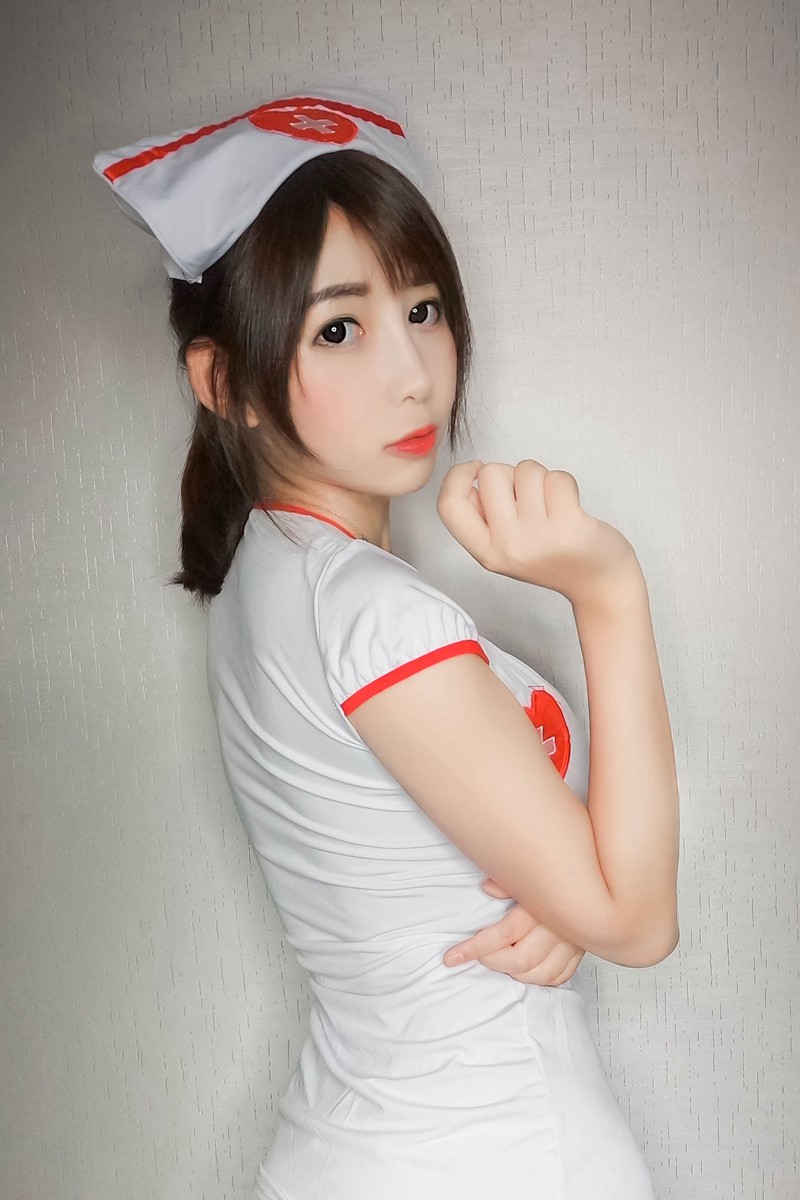 网红「w黑米粥w 小酥酱」cosplay美女写真+随包视频合集 网络红人 第2张