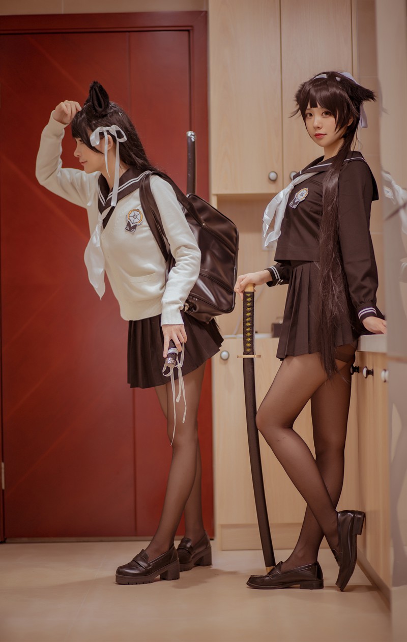 网红「前羽_rr」cosplay美女写真+随包视频合集 网络红人 第1张