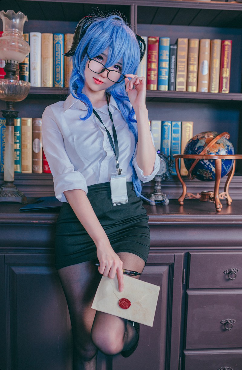 网红「Sally Dorasnow」cosplay美女写真+随包视频合集 网络红人 第2张