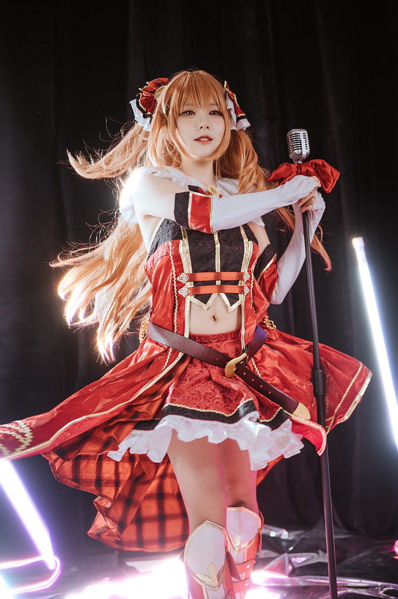 网红「是一只熊仔吗」cosplay美女写真+随包视频合集 网络红人 第2张