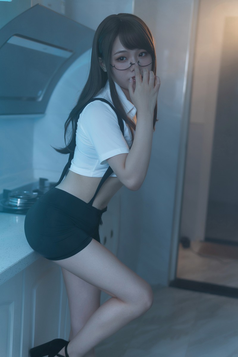 网红「七月喵子」cosplay美女写真+随包视频合集 网络红人 第2张