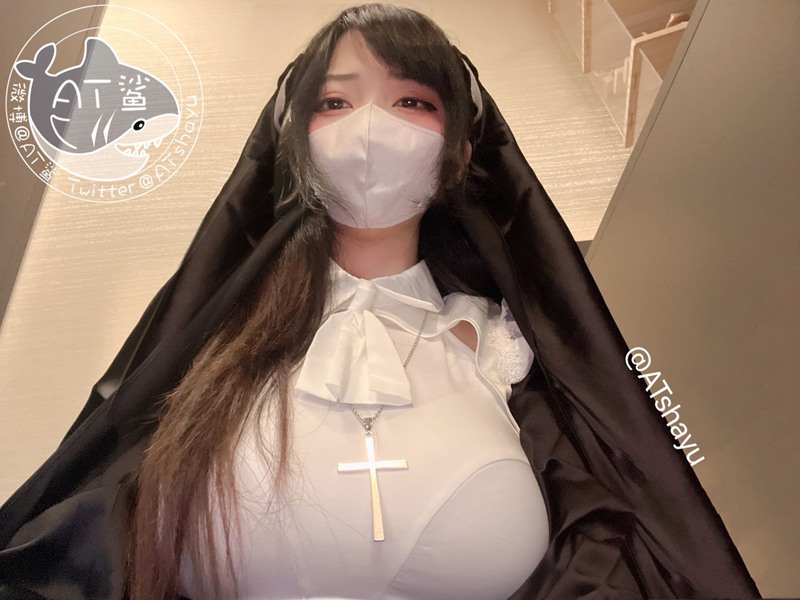 网红「AT鲨」cosplay美女写真+随包视频合集 网络红人 第2张