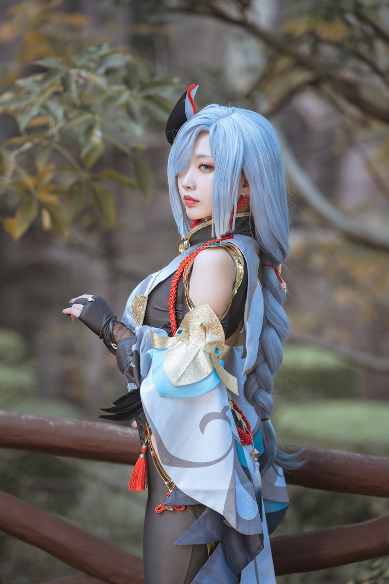 网红「宫本桜」cosplay美女写真+随包视频合集 美女专辑 第1张